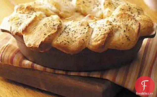 Caserola De Vită Cu Vârf De Biscuiți