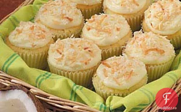 Cupcakes Cu Nucă De Cocos