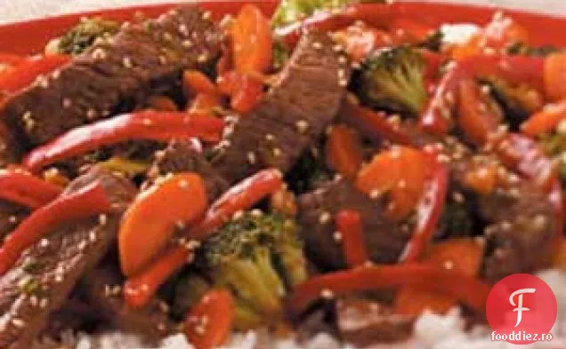 Arahide Ghimbir Carne De Vită Se Amestecă-Fry