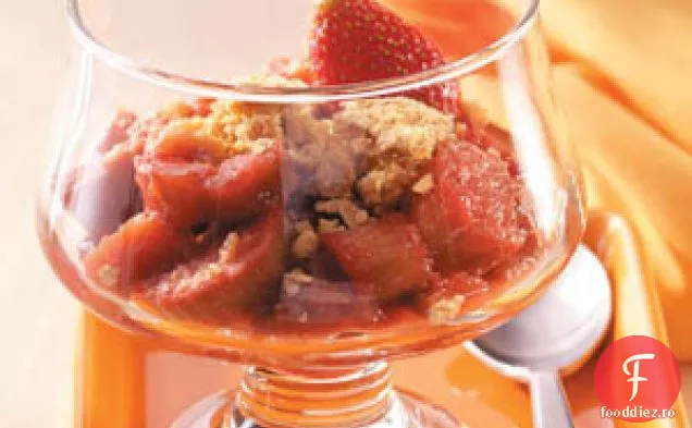 Căpșuni-Rubarbă Crumble
