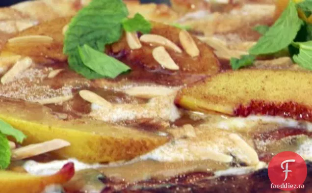 Pizza cu piersici la grătar și Cajeta cu migdale prăjite