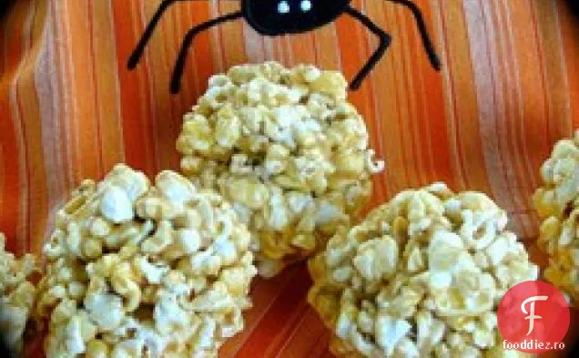 Bile De Popcorn Cu Unt De Arahide