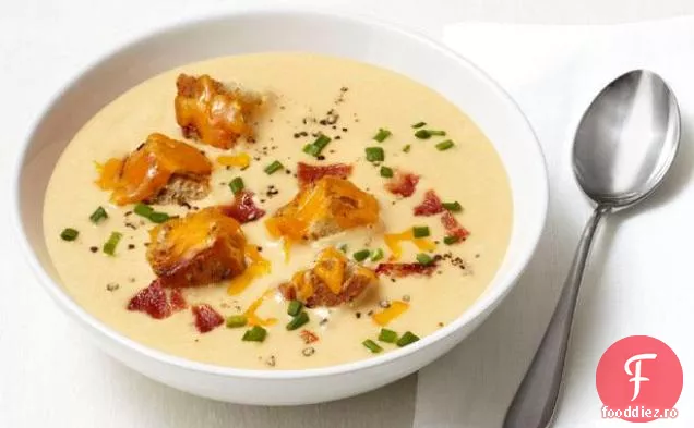 Supă De Mere-Cheddar Cu Slănină