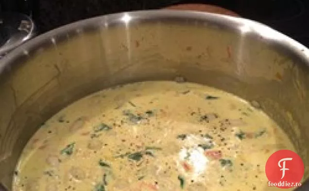 Supă Cremoasă De Gnocchi De Pui