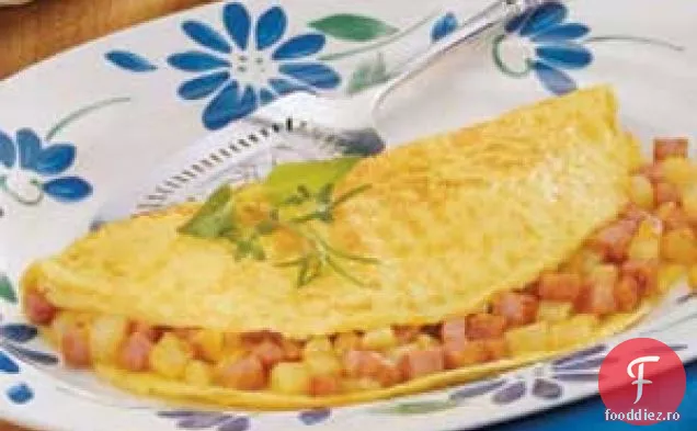 Omletă copioasă cu șuncă