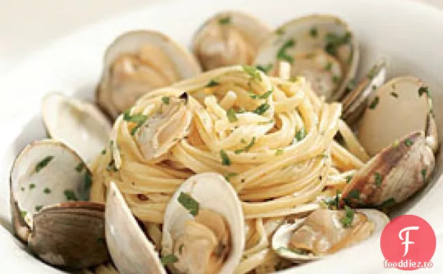 Linguine cu scoici și ulei de lămâie-usturoi