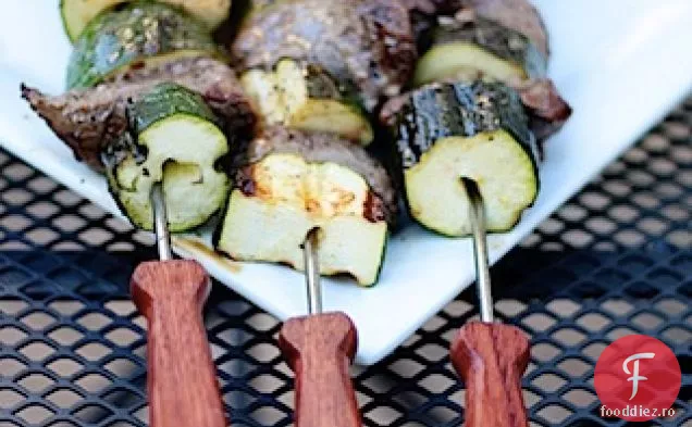 Friptură De Usturoi Și Dovlecei Kabobs