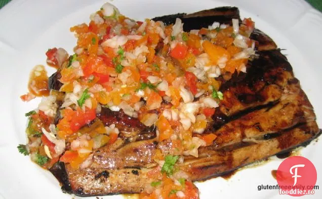 Ghimbir-glazurate Mahi Mahi cu Pico De Gallo
