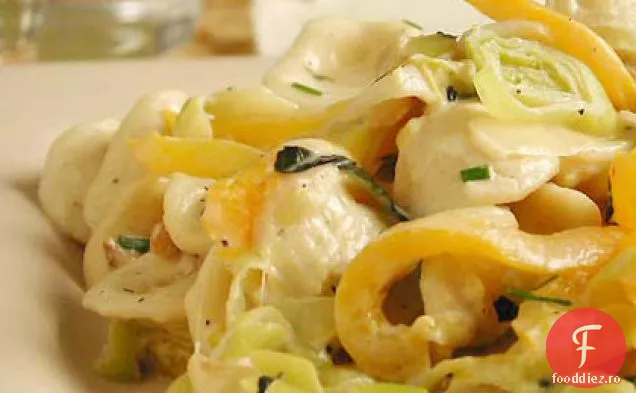 Paste cu praz, piper și sos de arpagic