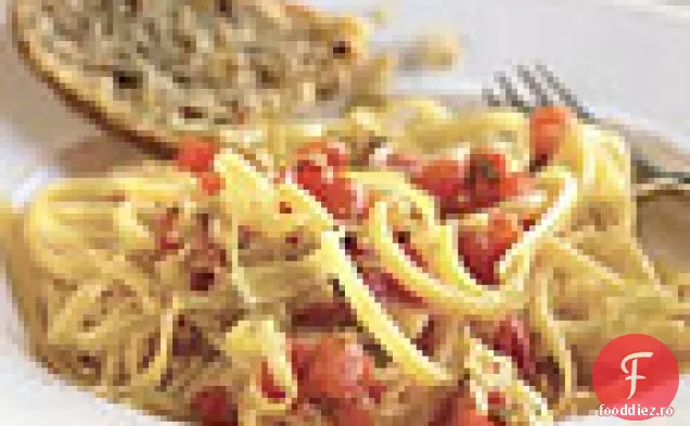 Linguine cu praz picant și sos de roșii