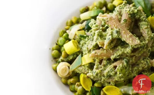 Pesto de praz cu lămâie Penne cu mazăre