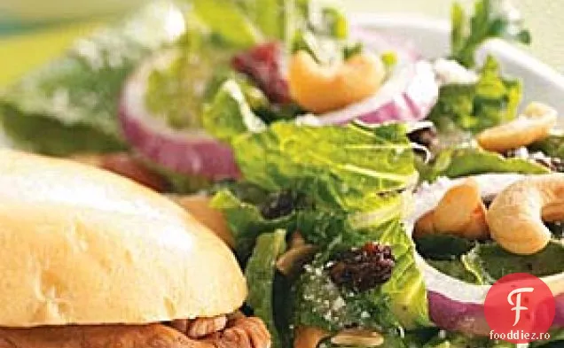 Salată mixtă cu semințe de mac