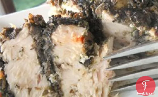 Pui umplut la gratar cu piure de masline si capere