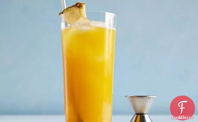 Cocktail cu condimente tropicale