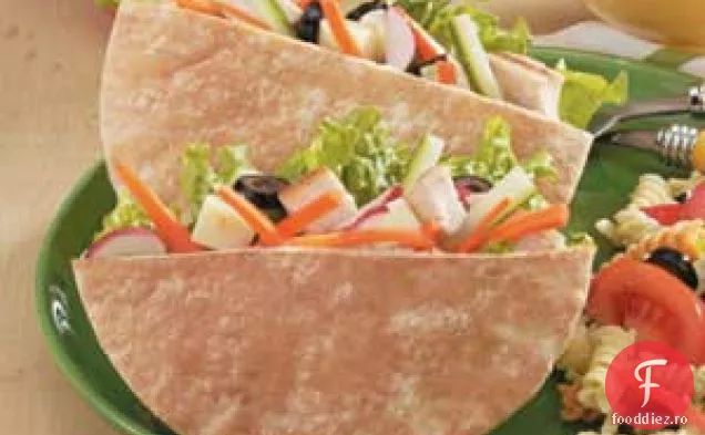 Salata de pui Pitas