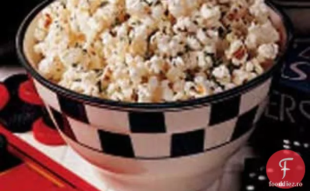Gustare Popcorn cu Parmezan-Usturoi