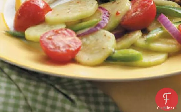 Salată italiană de castraveți