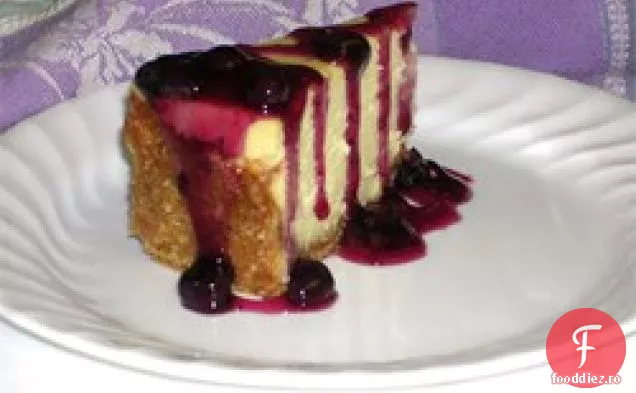 Cheesecake cu ciocolată albă și afine