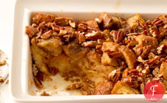 Budincă de pâine cu praline de mic dejun