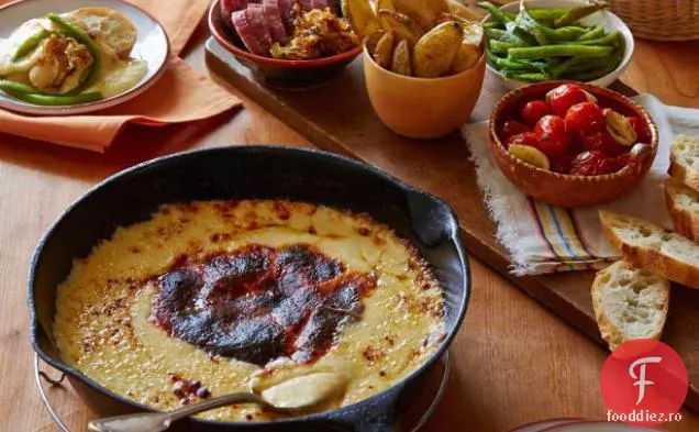 Queso Fundido cu Poblanos carbonizat și Sides