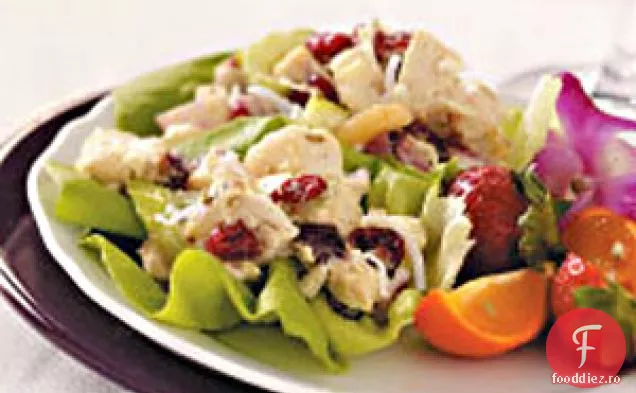 Cești cu salată de pui cu curry