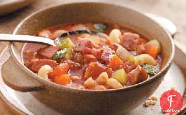 Minestrone de cârnați simpli