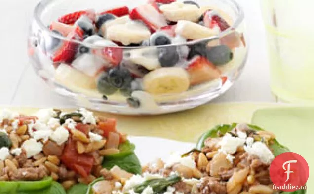 Fructe de padure proaspete cu iaurt de lamaie
