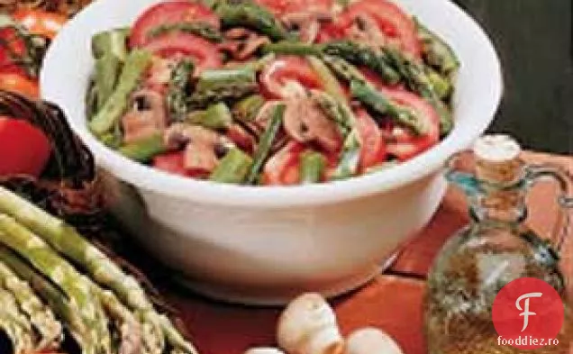 Salată de roșii sparanghel