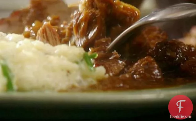 Friptură de duminică cu sos de ciuperci