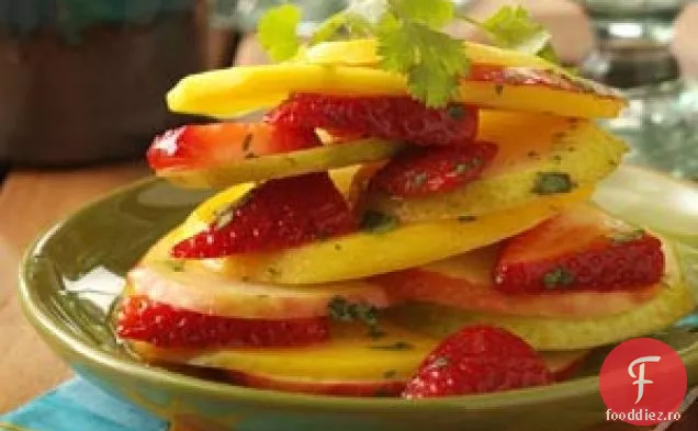 Salată de fructe picante
