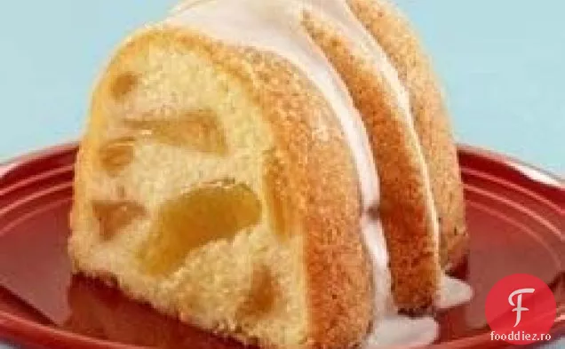 Tort Bundt cu mere pudrat cu zahăr