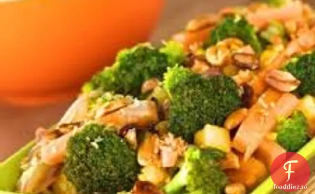 Morcovi Gingered Și Ceapă Roșie Cu Broccoli