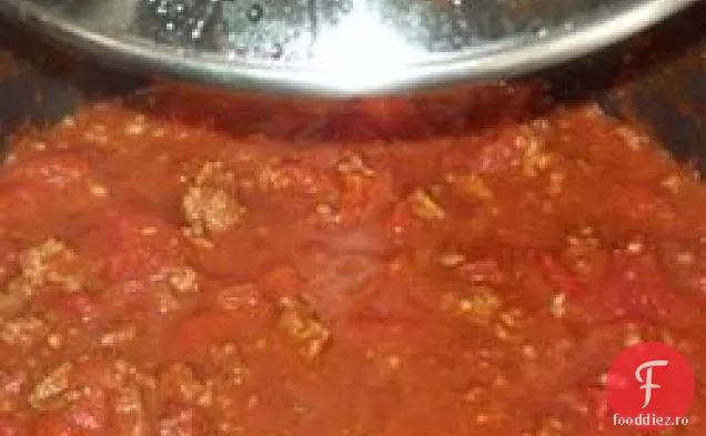 Chili simplu, semi-de casă, cu conținut scăzut de carbohidrați, fără fasole