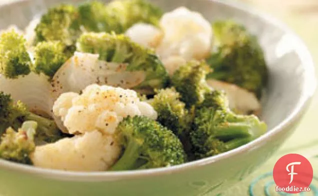 Broccoli și conopidă la grătar
