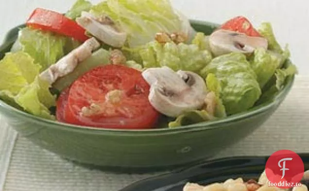 Salata de romani si nuci