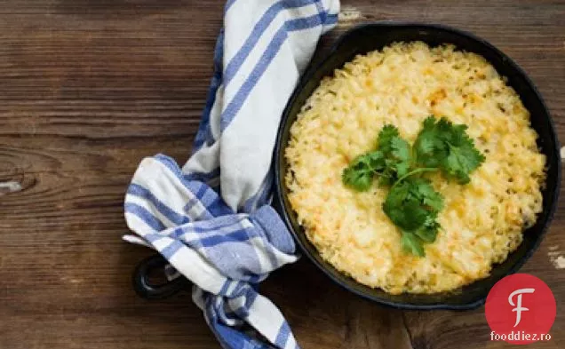 Caserola De Ceapă Dulce Texas Cu Orez, Chipotle Și Gruyere
