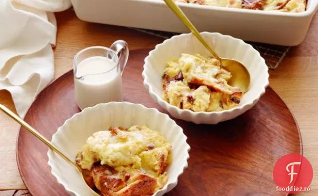 Budincă de pâine Panettone cu sos Amaretto
