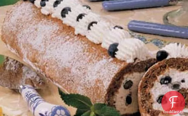 Rulă cu cremă de afine, nuci