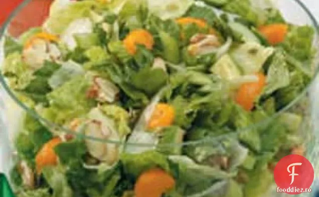 Salată cu migdale-portocale