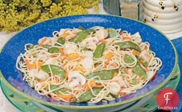 Salată de paste cu mandarină