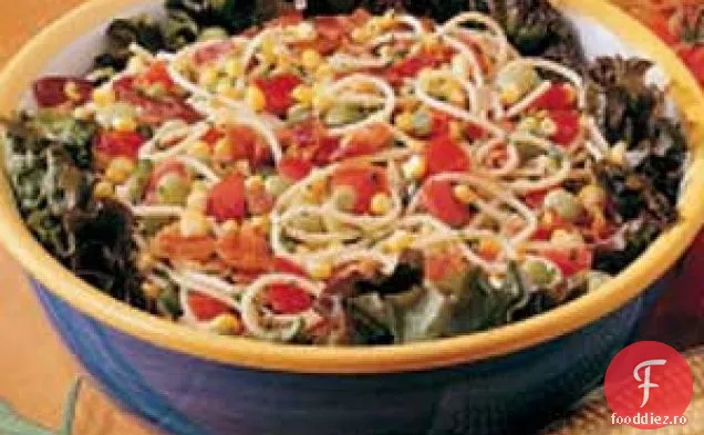 Salată de spaghete de grădină