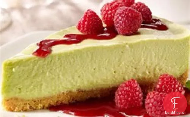 Cheesecake cu avocado cu crustă de nucă