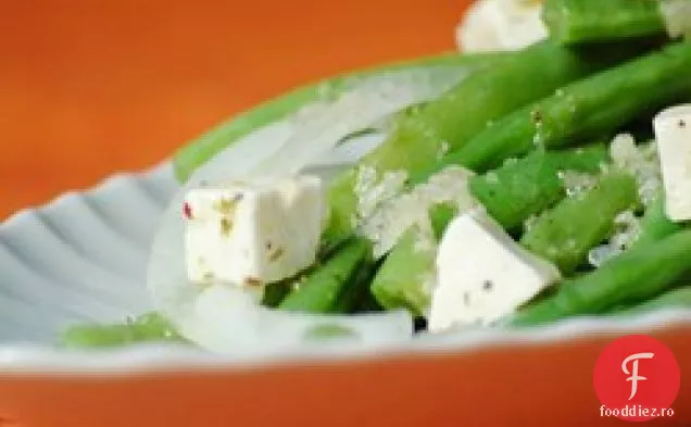 Salată de fasole verde și feta