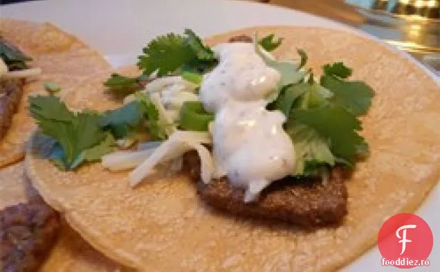 Tacos cu friptură cu sos de iaurt picant