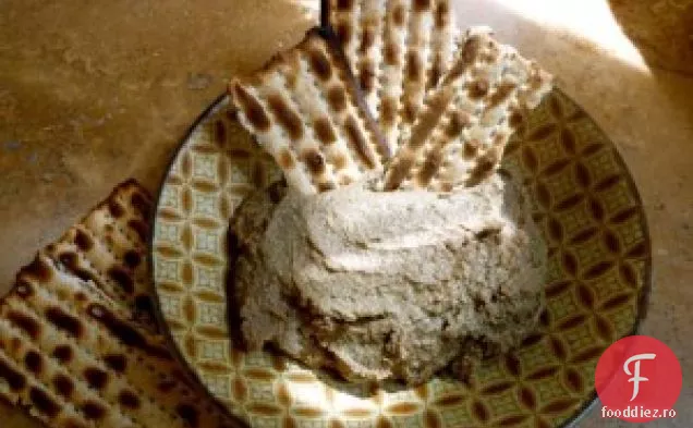 Ficat De Pui Slab, Ceapă Caramelizată Și Pate De Porcini