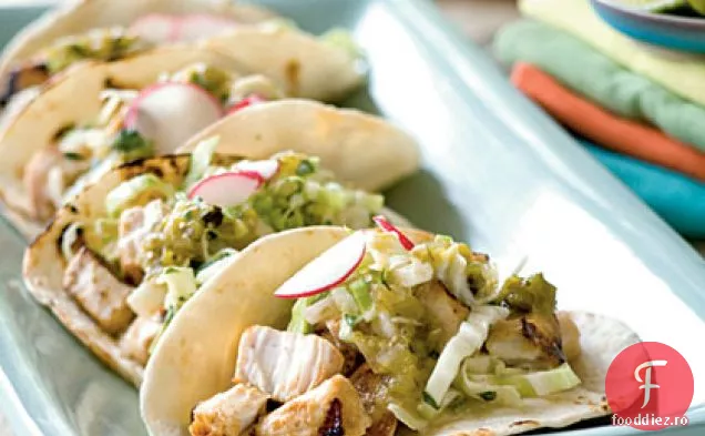 Tacos de pește cu salată de varză Jicama-Cilantro