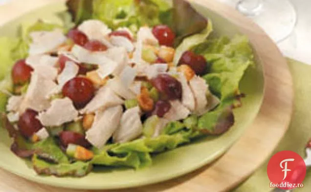 Salată exotică de pui
