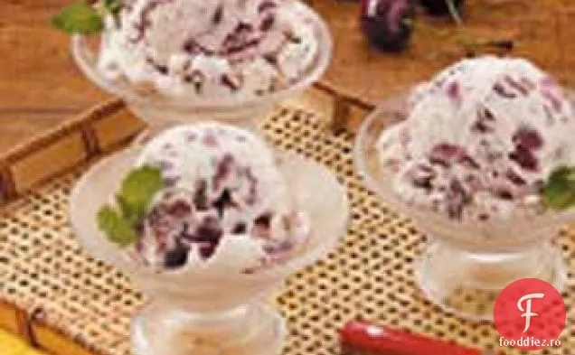 Crema de visine Inghetata cu branza