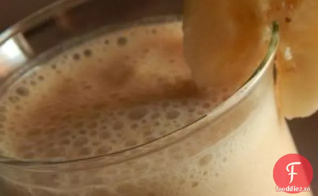 Smoothie cu unt de arahide și banane fără lactate