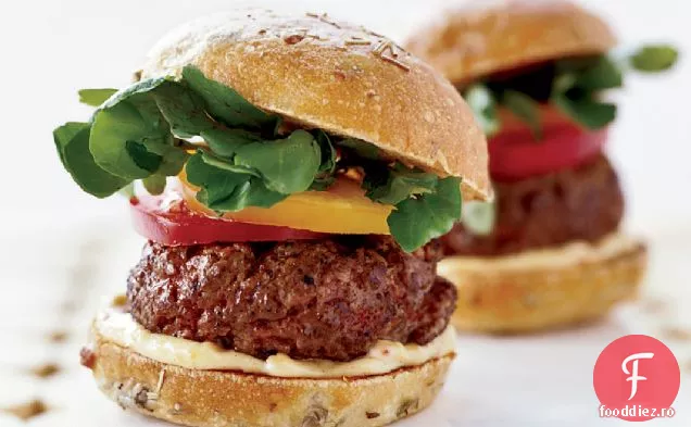 Burgeri umpluți cu Scallion și Brie